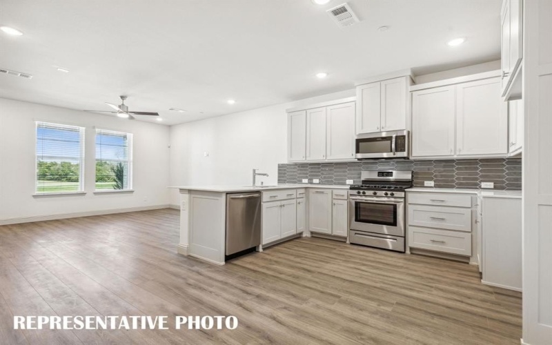 641 4th Street, Argyle, TX 76226, 3 Habitaciones Habitaciones , ,2 BañosBaños,Residential,En Venta,641 4th Street,20916996