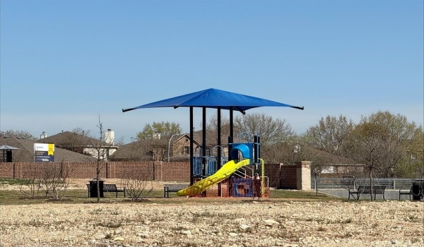 7761 Mooswood Drive, Fort Worth, TX 76131, 4 Habitaciones Habitaciones , ,3 BañosBaños,Residential,En Venta,7761 Mooswood Drive,20917429