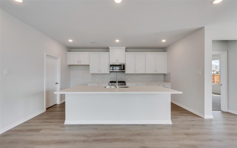 1411 Lowe Pond Street, Forney, TX 75126, 3 Bedrooms Bedrooms, ,2 BathroomsBathrooms,Residential,For Sale,1411 Lowe Pond Street,20917579