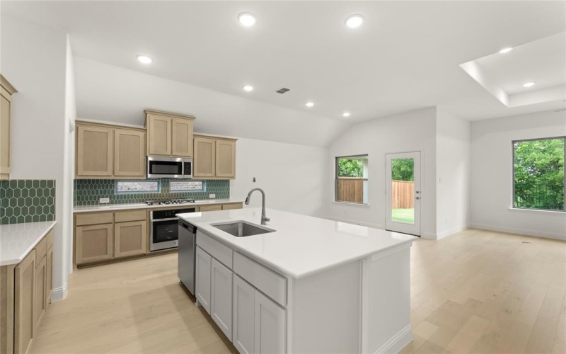 2232 Walden Pond Boulevard, Forney, TX 75126, 3 Habitaciones Habitaciones , ,2 BañosBaños,Residential,En Venta,2232 Walden Pond Boulevard,20917615
