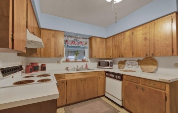 226 Parkview Blvd, New Braunfels, TX 78130, 2 Bedrooms Bedrooms, 1 Room Rooms,1 BathroomBathrooms,Condominium,For Sale,Parkview,1038