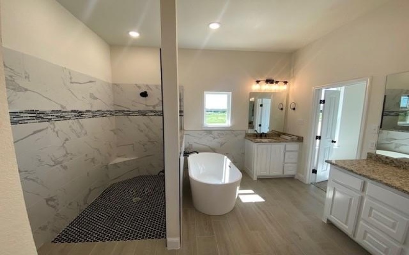 2028 Donna Court, Reno, TX 76020, 3 Bedrooms Bedrooms, ,2 BathroomsBathrooms,Residential,For Sale,2028 Donna Court,20917875