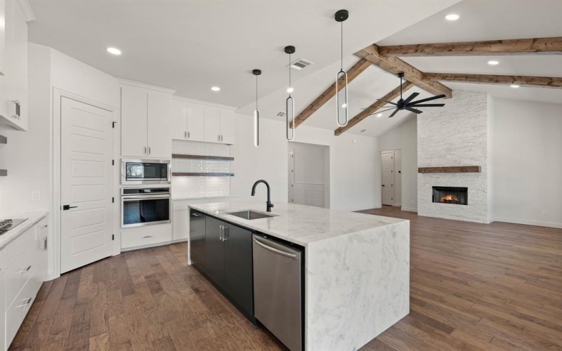 1029 Silver Sage Trail, Weatherford, TX 76085, 4 Habitaciones Habitaciones , ,3 BañosBaños,Residential Lease,En Alquiler,1029 Silver Sage Trail,20918141