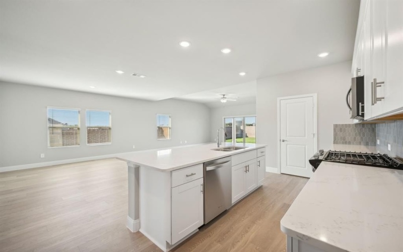 813 Easthill Drive, Princeton, TX 75071, 4 Bedrooms Bedrooms, ,3 BathroomsBathrooms,Residential,For Sale,813 Easthill Drive,20918260