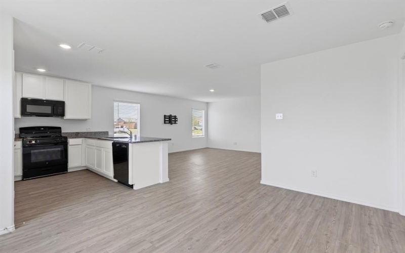 7821 Gus Wilson Drive, McKinney, TX 75071, 3 Bedrooms Bedrooms, ,2 BathroomsBathrooms,Residential,For Sale,7821 Gus Wilson Drive,20918427