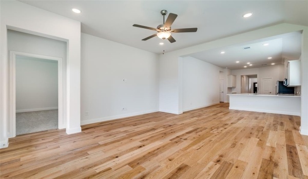 924 Apeldoorn Trl, Little Elm, TX 75068, 3 Habitaciones Habitaciones , ,2 BañosBaños,Residential Lease,En Alquiler,924 Apeldoorn Trl,20920381