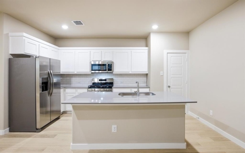 518 Travine, McKinney, TX 75071, 4 Bedrooms Bedrooms, ,3 BathroomsBathrooms,Residential Lease,For Rent,518 Travine,20918472