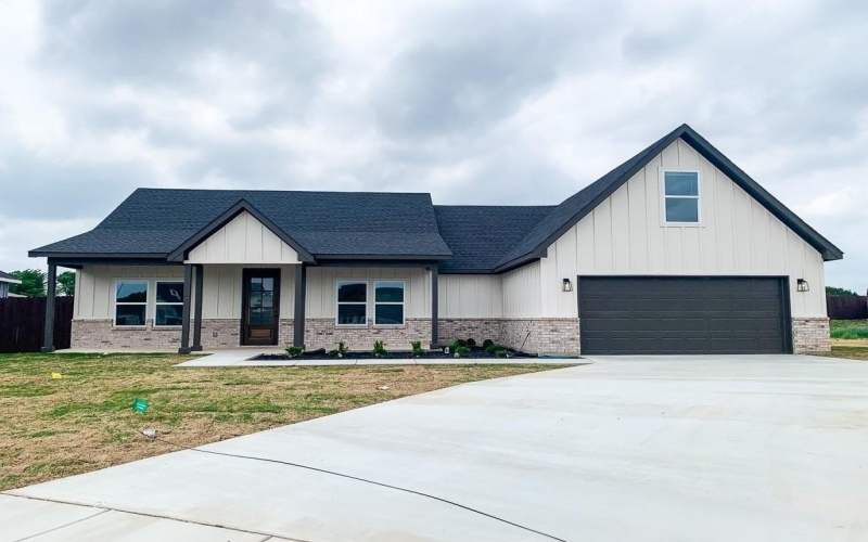 208 Bluff Court, Godley, TX 76044, 3 Habitaciones Habitaciones , ,3 BañosBaños,Residential,En Venta,208 Bluff Court,20918647