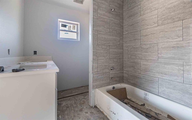3406 Woodlake Drive, Granbury, TX 76048, 3 Bedrooms Bedrooms, ,2 BathroomsBathrooms,Residential,For Sale,3406 Woodlake Drive,20918730