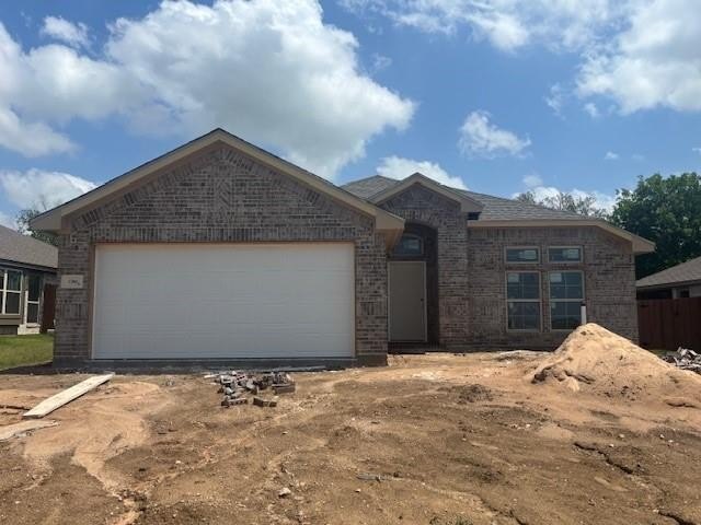 1200 Holly Street, Cleburne, TX 76033, 3 Habitaciones Habitaciones , ,2 BañosBaños,Residential,En Venta,1200 Holly Street,20919015