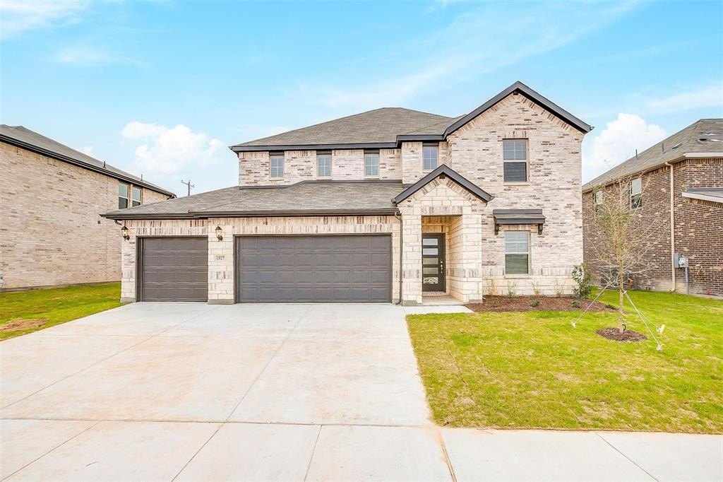 1927 Westhill Drive, Cleburne, TX 76033, 5 Bedrooms Bedrooms, ,3 BathroomsBathrooms,Residential,For Sale,1927 Westhill Drive,20919069