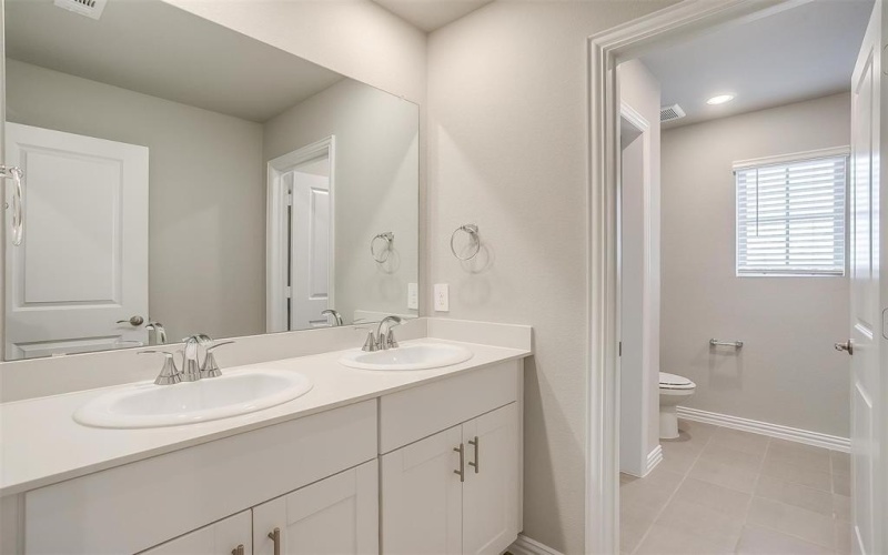 1927 Westhill Drive, Cleburne, TX 76033, 5 Bedrooms Bedrooms, ,3 BathroomsBathrooms,Residential,For Sale,1927 Westhill Drive,20919069