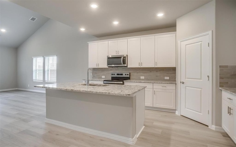 1927 Westhill Drive, Cleburne, TX 76033, 5 Bedrooms Bedrooms, ,3 BathroomsBathrooms,Residential,For Sale,1927 Westhill Drive,20919069