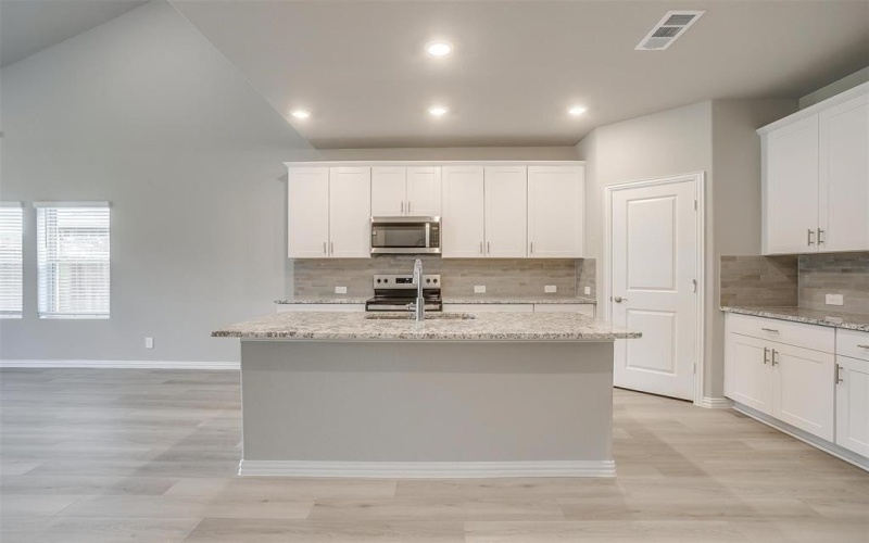 1927 Westhill Drive, Cleburne, TX 76033, 5 Bedrooms Bedrooms, ,3 BathroomsBathrooms,Residential,For Sale,1927 Westhill Drive,20919069
