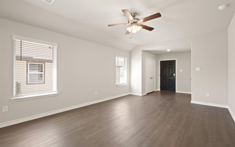10613 Stag Lane, Fort Worth, TX 76036, 3 Bedrooms Bedrooms, ,2 BathroomsBathrooms,Residential,For Sale,10613 Stag Lane,20919071