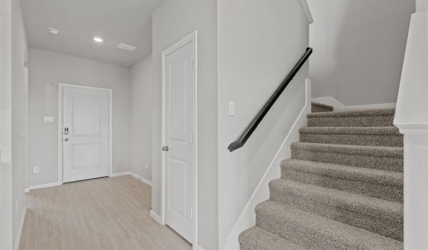 1053 LEAPING LARK Lane, Fort Worth, TX 76131, 4 Habitaciones Habitaciones , ,3 BañosBaños,Residential,En Venta,1053 LEAPING LARK Lane,20919116
