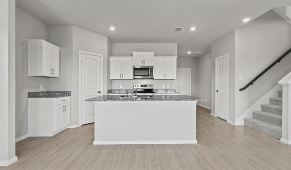 1053 LEAPING LARK Lane, Fort Worth, TX 76131, 4 Habitaciones Habitaciones , ,3 BañosBaños,Residential,En Venta,1053 LEAPING LARK Lane,20919116