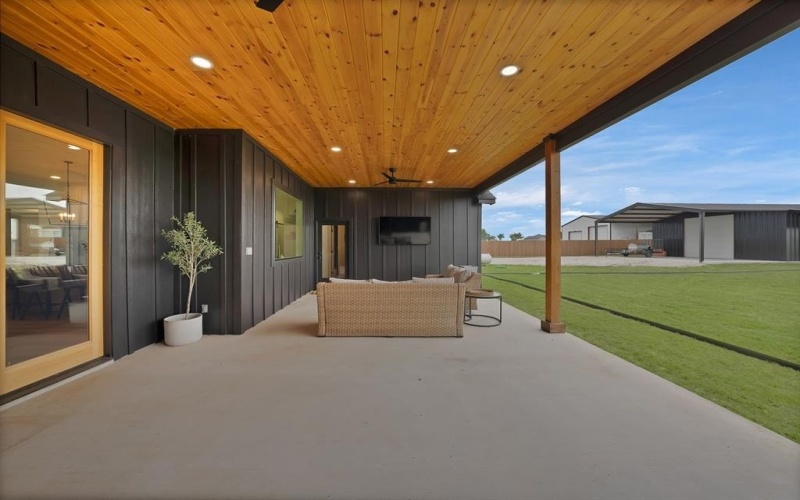 664 County Road 379, Decatur, TX 76234, 6 Habitaciones Habitaciones , ,5 BañosBaños,Residential,En Venta,664 County Road 379,20919228