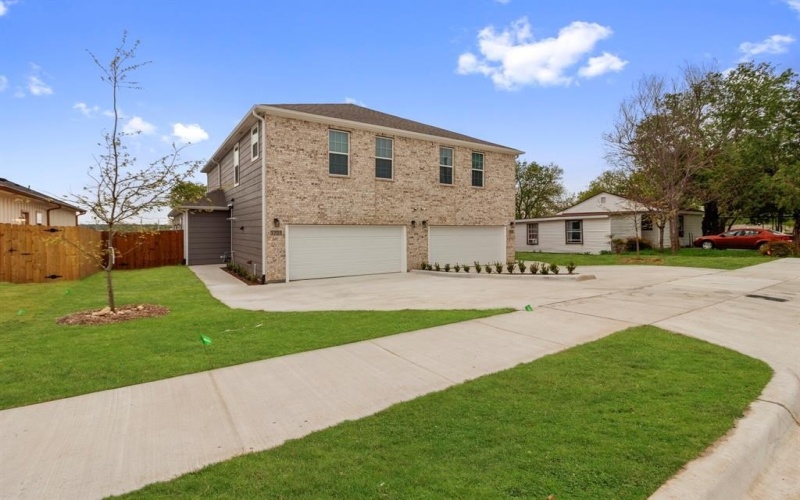 1701 Belzise, Fort Worth, TX 76104, 4 Bedrooms Bedrooms, ,3 BathroomsBathrooms,Residential Multi Family,For Sale,1701 Belzise,20919352