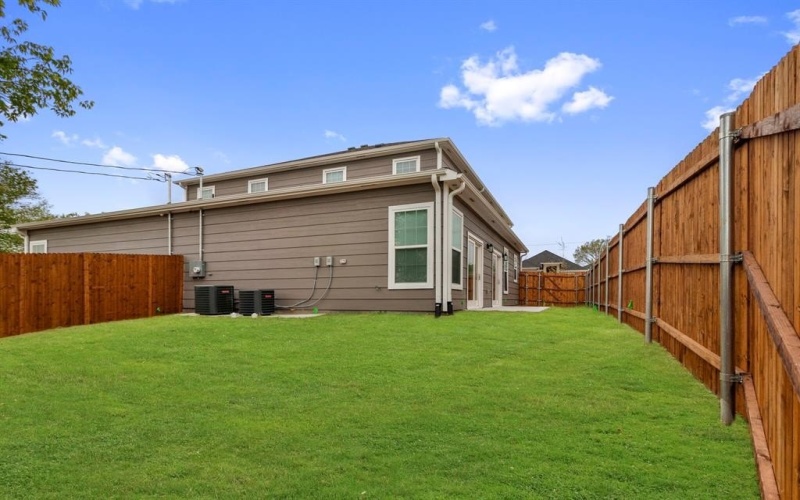 1701 Belzise, Fort Worth, TX 76104, 4 Bedrooms Bedrooms, ,3 BathroomsBathrooms,Residential Multi Family,For Sale,1701 Belzise,20919352