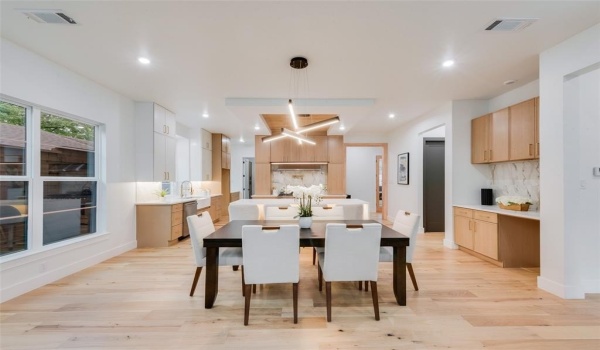 3447 Borger Street, Dallas, TX 75212, 5 Bedrooms Bedrooms, ,5 BathroomsBathrooms,Residential,For Sale,3447 Borger Street,20919428