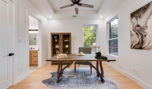 3447 Borger Street, Dallas, TX 75212, 5 Bedrooms Bedrooms, ,5 BathroomsBathrooms,Residential,For Sale,3447 Borger Street,20919428