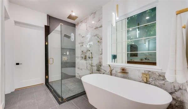 3447 Borger Street, Dallas, TX 75212, 5 Bedrooms Bedrooms, ,5 BathroomsBathrooms,Residential,For Sale,3447 Borger Street,20919428