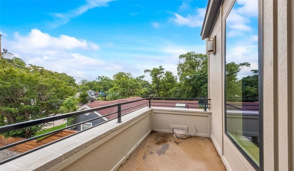 3447 Borger Street, Dallas, TX 75212, 5 Bedrooms Bedrooms, ,5 BathroomsBathrooms,Residential,For Sale,3447 Borger Street,20919428
