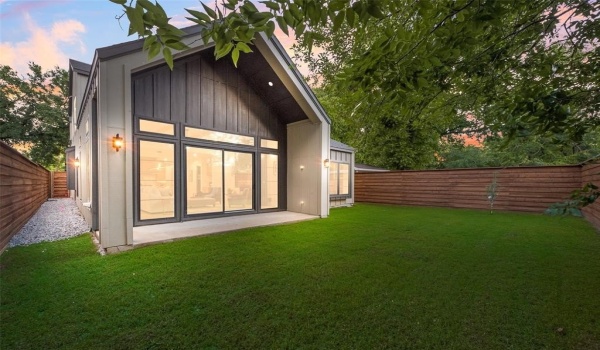 3447 Borger Street, Dallas, TX 75212, 5 Bedrooms Bedrooms, ,5 BathroomsBathrooms,Residential,For Sale,3447 Borger Street,20919428