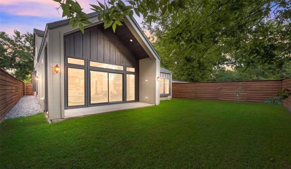 3447 Borger Street, Dallas, TX 75212, 5 Bedrooms Bedrooms, ,5 BathroomsBathrooms,Residential,For Sale,3447 Borger Street,20919428