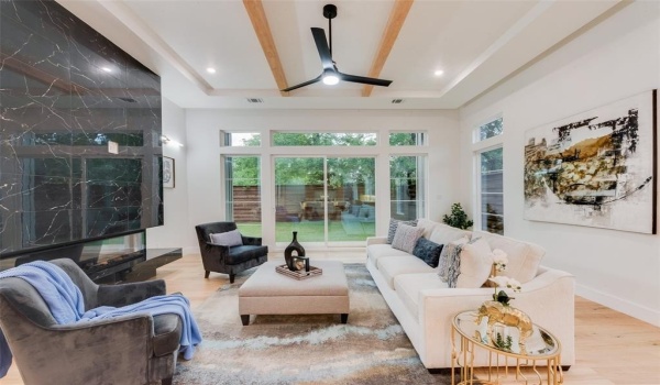 3447 Borger Street, Dallas, TX 75212, 5 Bedrooms Bedrooms, ,5 BathroomsBathrooms,Residential,For Sale,3447 Borger Street,20919428