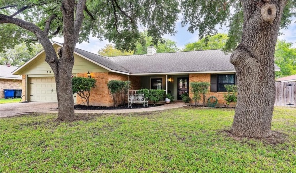 317 PAISANO STREET, NEW BRAUNFELS, 78130, 3 Bedrooms Bedrooms, ,2 BathroomsBathrooms,Single Residential Unit,For Sale,NA,PAISANO STREET,1040