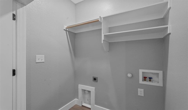 1331 W Crawford, Denison, TX 75020, 3 Bedrooms Bedrooms, ,2 BathroomsBathrooms,Residential,For Sale,1331 W Crawford,20919564