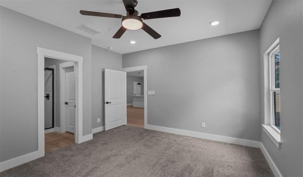 1331 W Crawford, Denison, TX 75020, 3 Bedrooms Bedrooms, ,2 BathroomsBathrooms,Residential,For Sale,1331 W Crawford,20919564