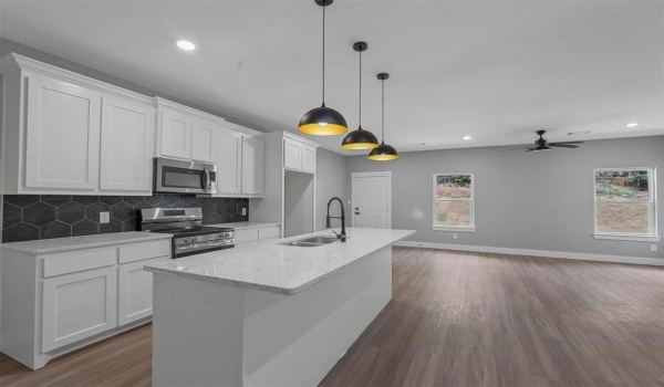 1331 W Crawford, Denison, TX 75020, 3 Bedrooms Bedrooms, ,2 BathroomsBathrooms,Residential,For Sale,1331 W Crawford,20919564