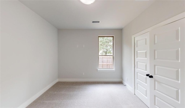 6838 Zuefeldt, Arlington, TX 76002, 4 Bedrooms Bedrooms, ,2 BathroomsBathrooms,Residential,For Sale,6838 Zuefeldt,20919747