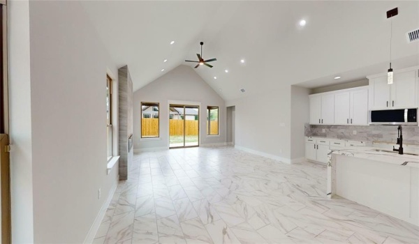 6838 Zuefeldt, Arlington, TX 76002, 4 Bedrooms Bedrooms, ,2 BathroomsBathrooms,Residential,For Sale,6838 Zuefeldt,20919747