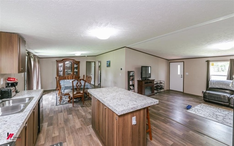 9500 Dayton Road, Mooringsport, LA 71060, 4 Bedrooms Bedrooms, ,2 BathroomsBathrooms,Residential,For Sale,9500 Dayton Road,20919752
