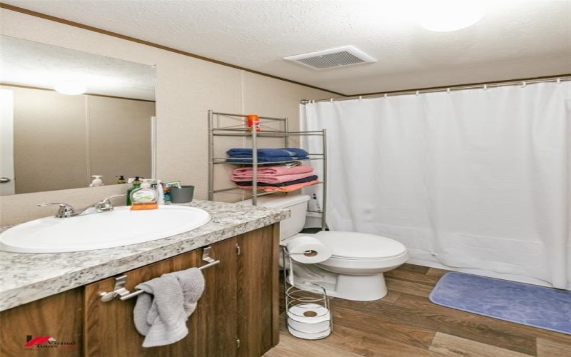 9500 Dayton Road, Mooringsport, LA 71060, 4 Bedrooms Bedrooms, ,2 BathroomsBathrooms,Residential,For Sale,9500 Dayton Road,20919752