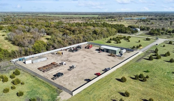 1301 Vetch Road, Ferris, TX 75125, ,Commercial Sale,En Venta,1301 Vetch Road,20919826