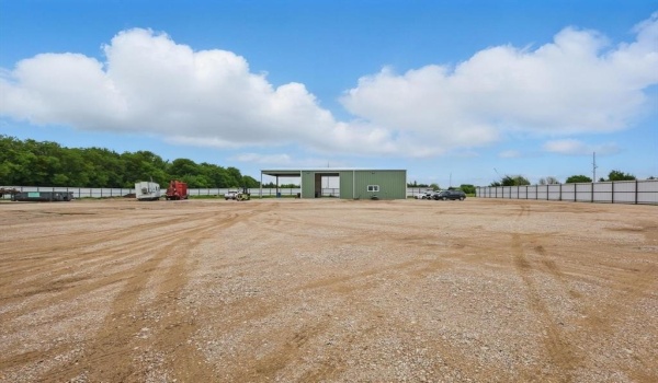 1301 Vetch Road, Ferris, TX 75125, ,Commercial Sale,En Venta,1301 Vetch Road,20919826
