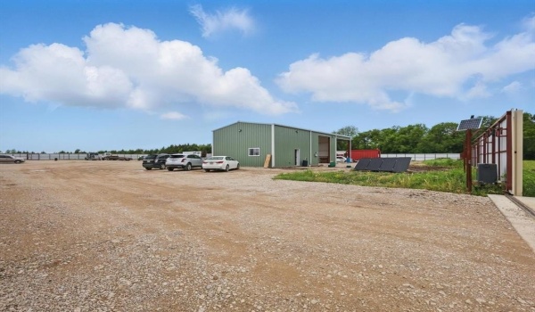 1301 Vetch Road, Ferris, TX 75125, ,Commercial Sale,En Venta,1301 Vetch Road,20919826