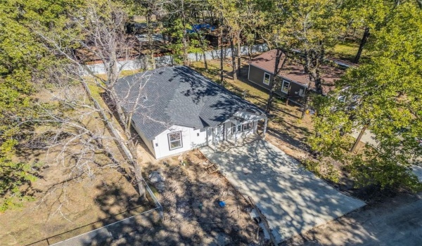 120 Red Bird Lane, Mabank, TX 75156, 3 Habitaciones Habitaciones , ,2 BañosBaños,Residential,En Venta,120 Red Bird Lane,20919940
