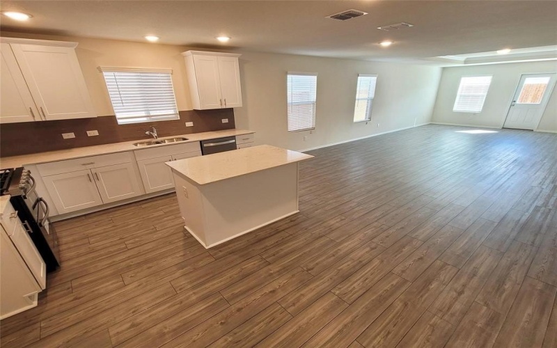 1049 Knightly Lane, Haslet, TX 76052, 3 Bedrooms Bedrooms, ,2 BathroomsBathrooms,Residential Lease,For Rent,1049 Knightly Lane,20920030