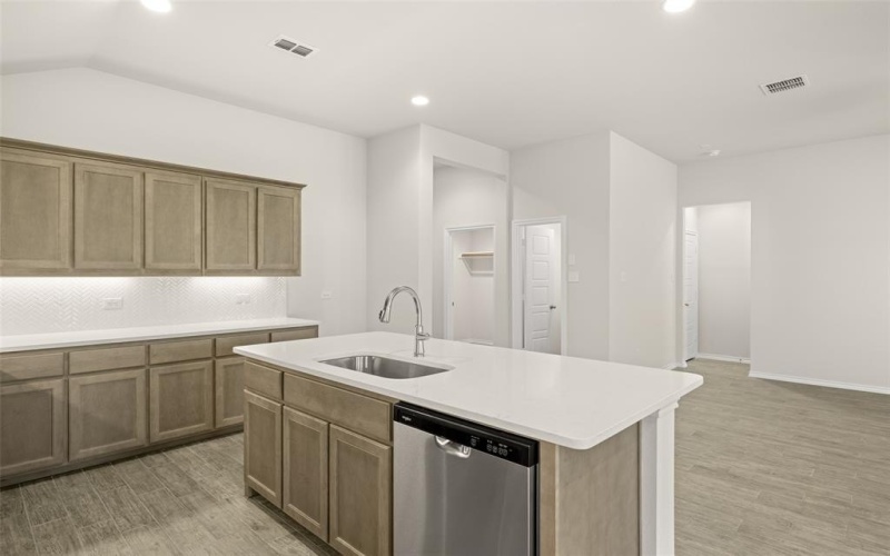 2109 Hickory Lane, Aubrey, TX 76227, 3 Bedrooms Bedrooms, ,2 BathroomsBathrooms,Residential,For Sale,2109 Hickory Lane,20920233