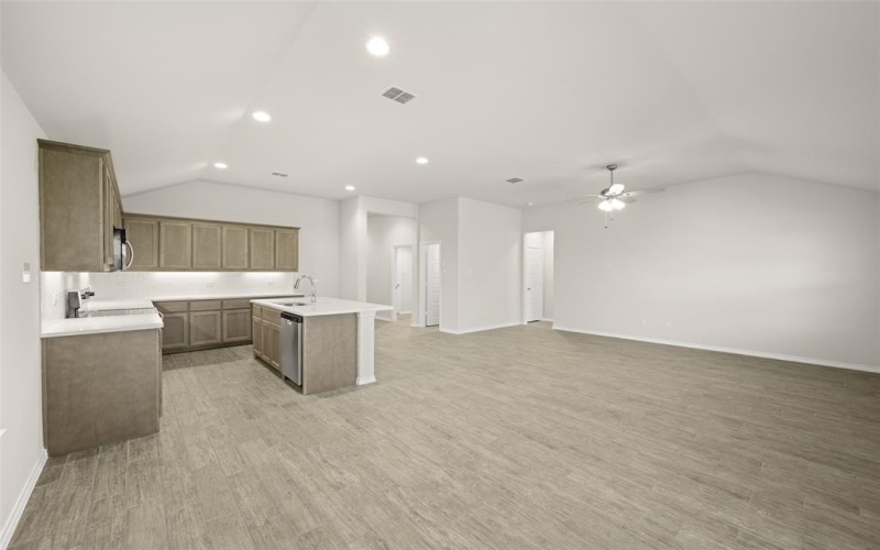 2109 Hickory Lane, Aubrey, TX 76227, 3 Bedrooms Bedrooms, ,2 BathroomsBathrooms,Residential,For Sale,2109 Hickory Lane,20920233