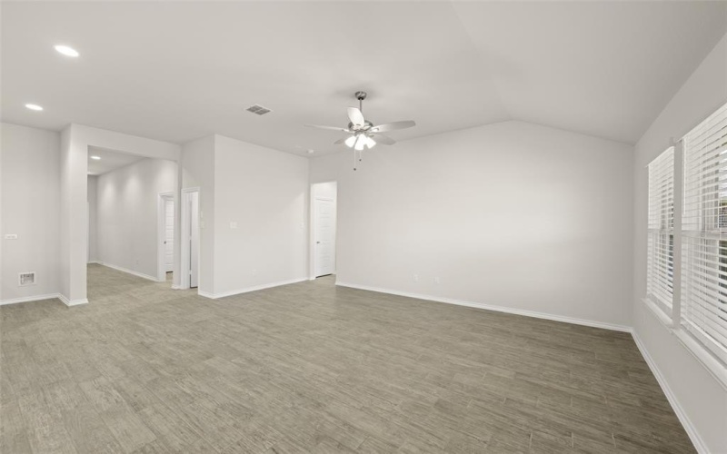 2109 Hickory Lane, Aubrey, TX 76227, 3 Bedrooms Bedrooms, ,2 BathroomsBathrooms,Residential,For Sale,2109 Hickory Lane,20920233