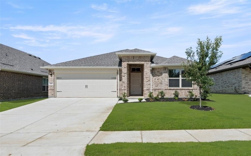 2109 Hickory Lane, Aubrey, TX 76227, 3 Bedrooms Bedrooms, ,2 BathroomsBathrooms,Residential,For Sale,2109 Hickory Lane,20920233