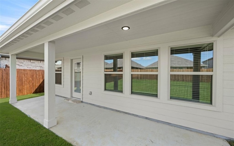 2109 Hickory Lane, Aubrey, TX 76227, 3 Bedrooms Bedrooms, ,2 BathroomsBathrooms,Residential,For Sale,2109 Hickory Lane,20920233