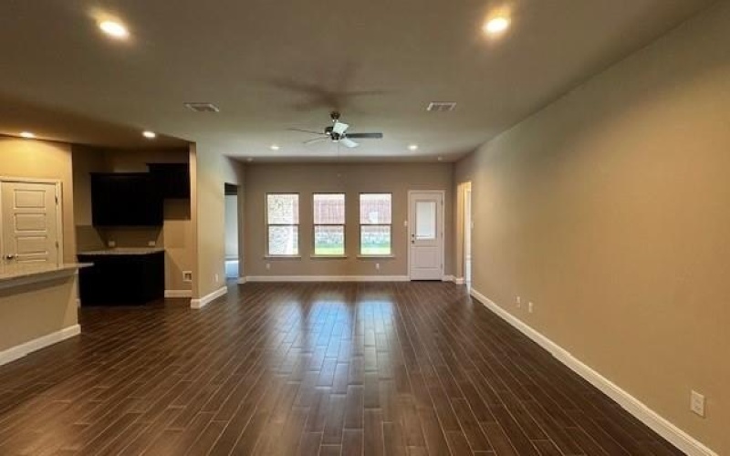 413 SUNFLOWER Trail, Cleburne, TX 76033, 5 Bedrooms Bedrooms, ,3 BathroomsBathrooms,Residential,For Sale,413 SUNFLOWER Trail,20920261